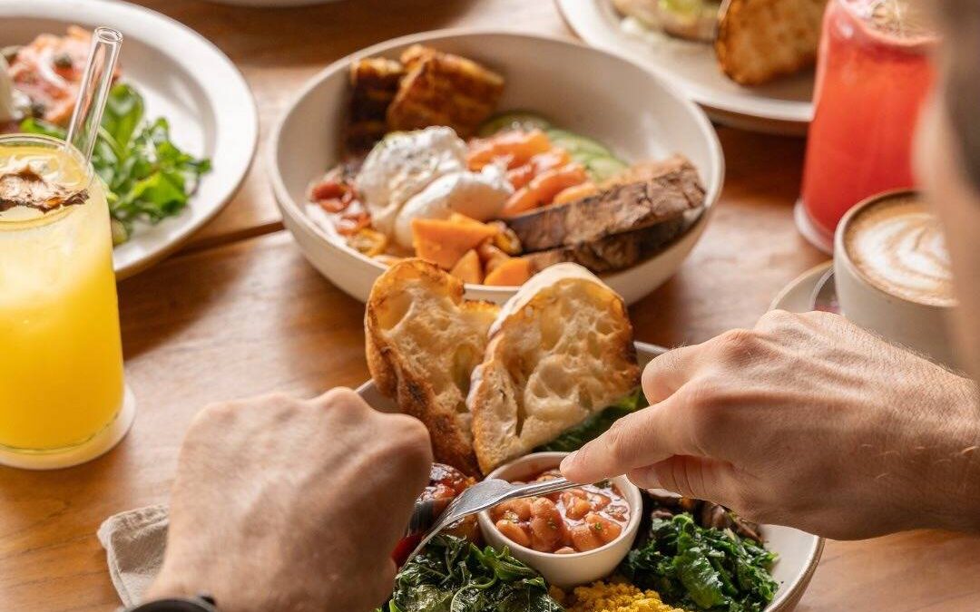 Best Breakfast in Uluwatu: A Surfer’s Morning Guide